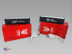 Llavero cargador con marca